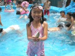 鮎のつかみ取り